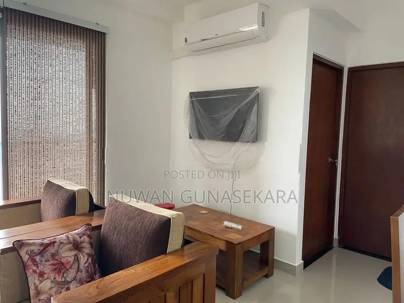 Apartment for Rent in Oval View Residences - Ref 69 Colombo 8