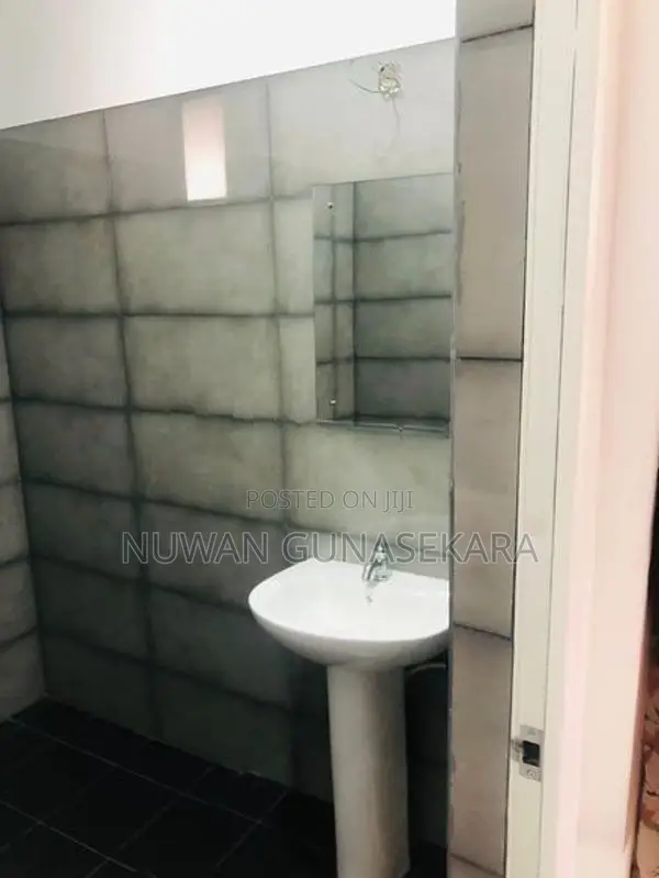Apartment for sale in Oval View Residences - REF 68 colombo -08