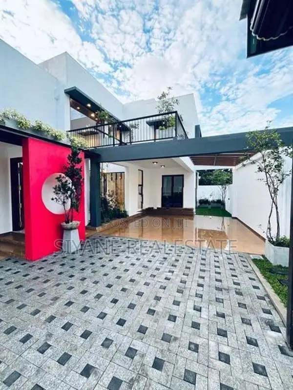 Brand New Luxury House Sale in Malabe