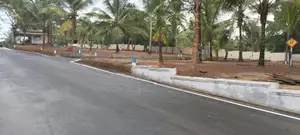 කඩවත ගෝණහේන පාරට ළගින් බිම් කොටස්