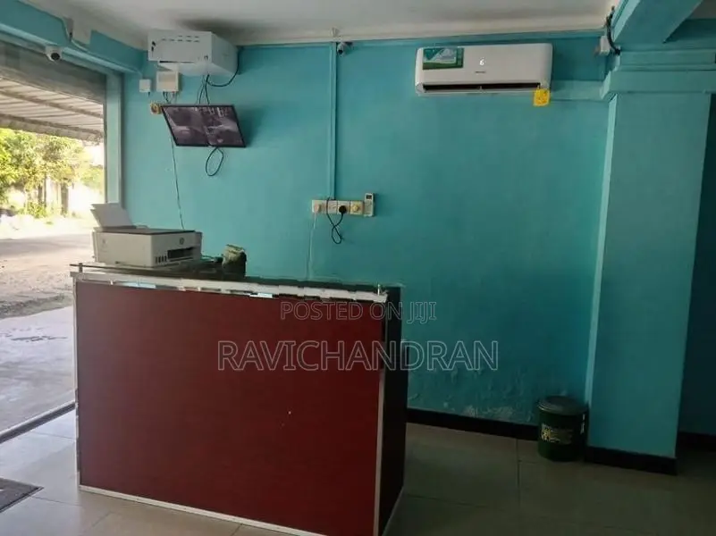 கடை / அலுவலக இடம் வாடகைக்கு – வவுனியா