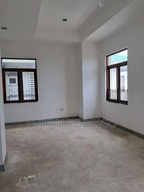 Wind Crest Residencies, Rajagiriya 03 BR 10th Floor Apartment for Sale