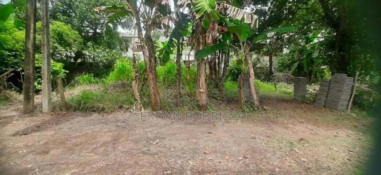 Thalawathugoda-Battaramulla Pannipitiya Rd 21.5 Perches of Land for Sa