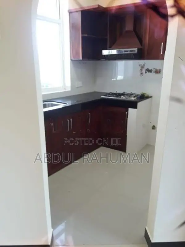 3 Story Commericial Building Panadura Junction