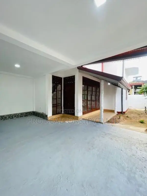 Two Storey House for Rent in Kalalgoda, Thalawathugoda
