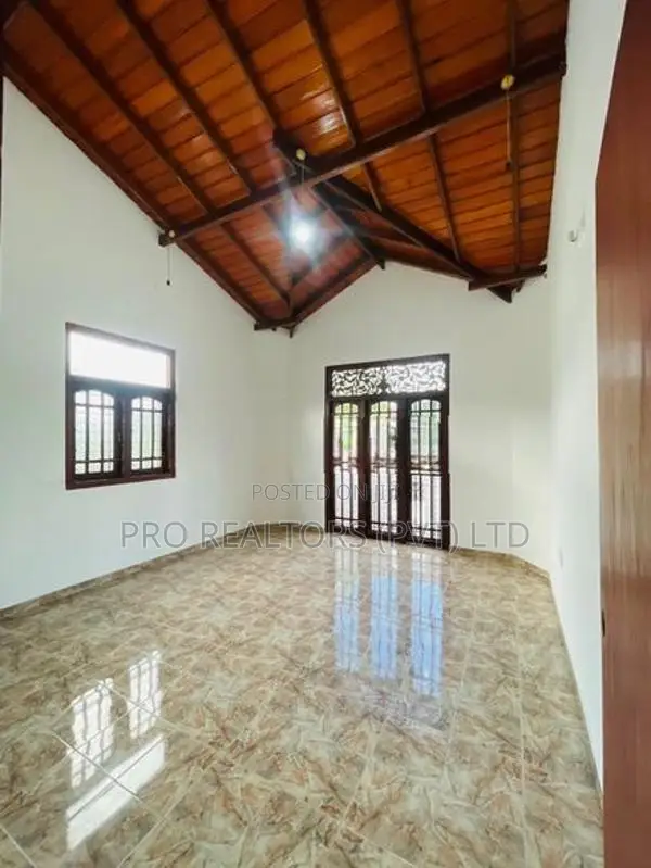 Two Storey House for Rent in Kalalgoda, Thalawathugoda