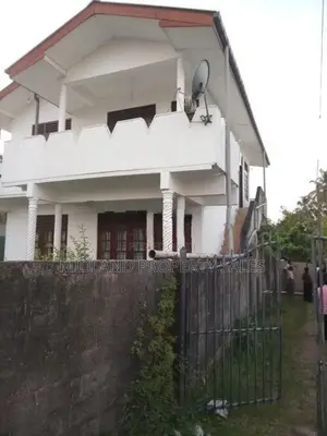 තුඩැල්ල ක්‍රිස්තු රාජ මාවතෙන් වටිනා ඉඩමක්