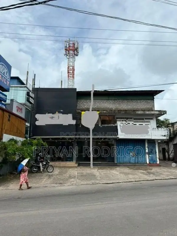 Rathmalana, Commercial Building and a valuable Land for Immediate Sale