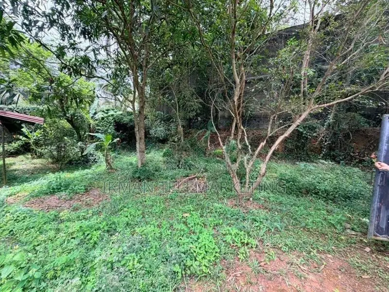 Galahitiyawa House with Land