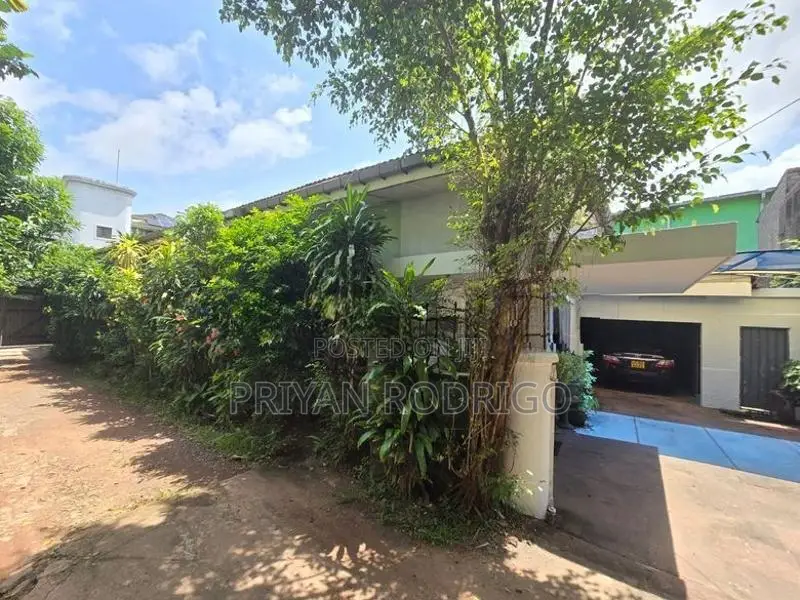 Colombo 05, Thimbirigasyaya Road 03 Bed Room House for Sale