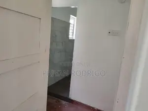 Colombo 02, Facing Park Street 03 Bed Room Apartment for Sale