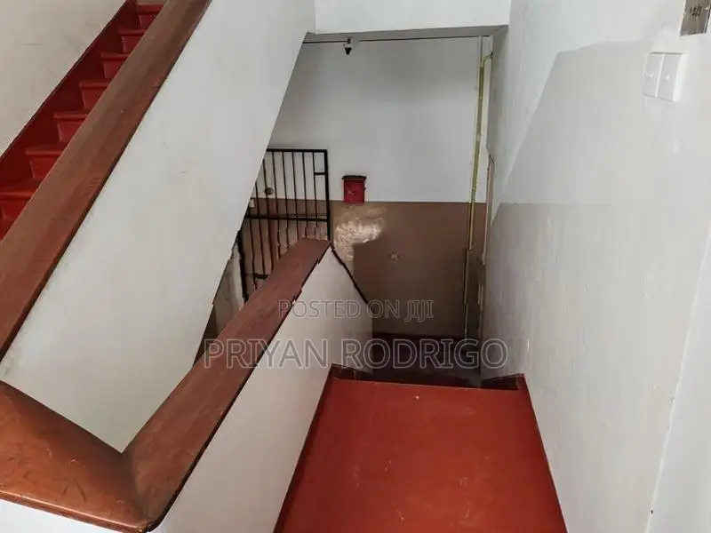 Colombo 02, Facing Park Street 03 Bed Room Apartment for Sale