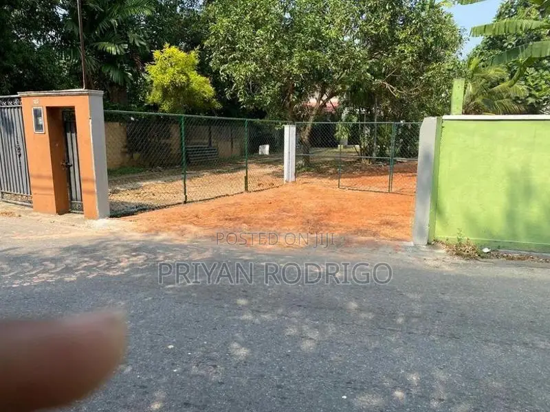 Dehiwala - Attidiya 17.5 Perches of Land for Sale
