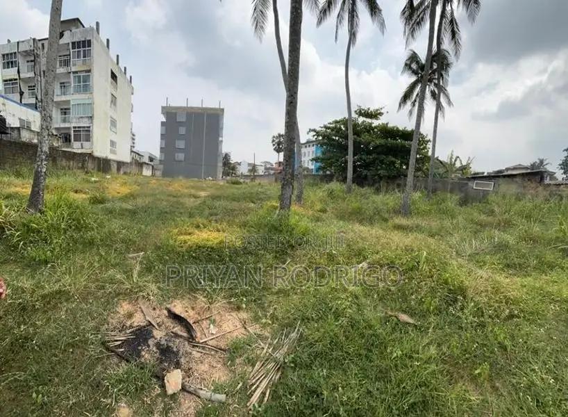 Dehiwala Aponso Avenue 75 Perches Land for Immediate Sale