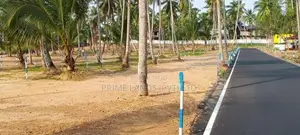 211 ගම්පහ බස් පාරට මුහුණළා - නයිවලින් බිම්කොටස්