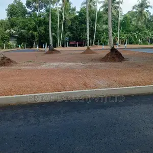 Land for Sale in Minuwangoda