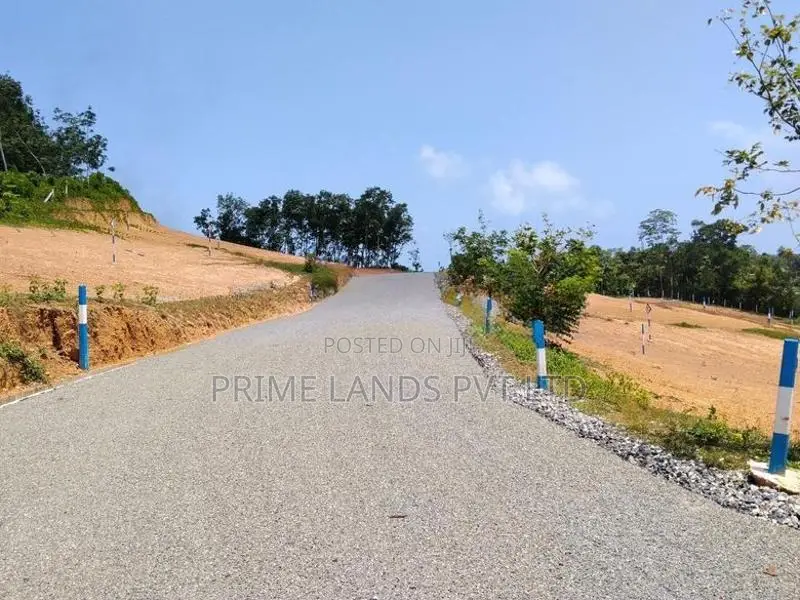 කළුතර නගරය ආසන්නයේ ඉඩමක් විකිණීමට