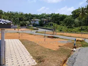 කළුතර නගරය ආසන්නයේ ඉඩමක් විකිණීමට
