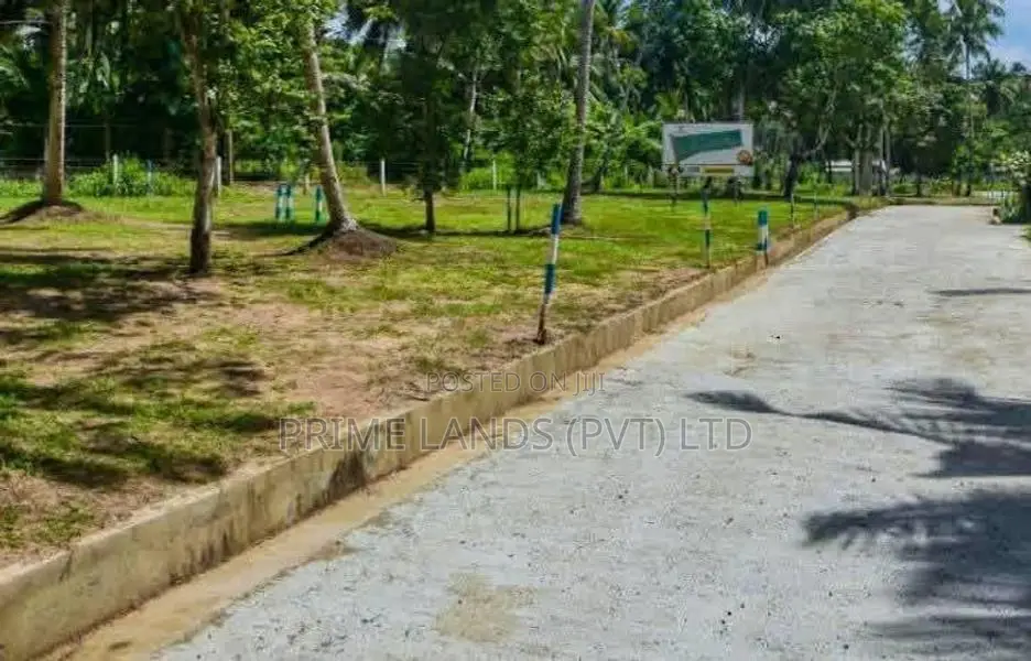 මිනුවන්ගොඩ බල්ලපානෙන් නේවාසික බිම්කොටස්