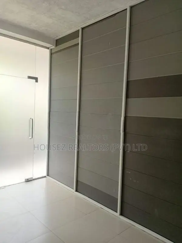 1,000 Sq.Ft Commercial Space for Rent – Katugastota