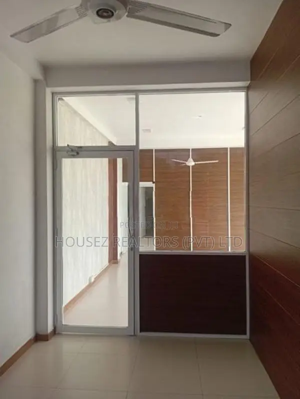1,000 Sq.Ft Commercial Space for Rent – Katugastota