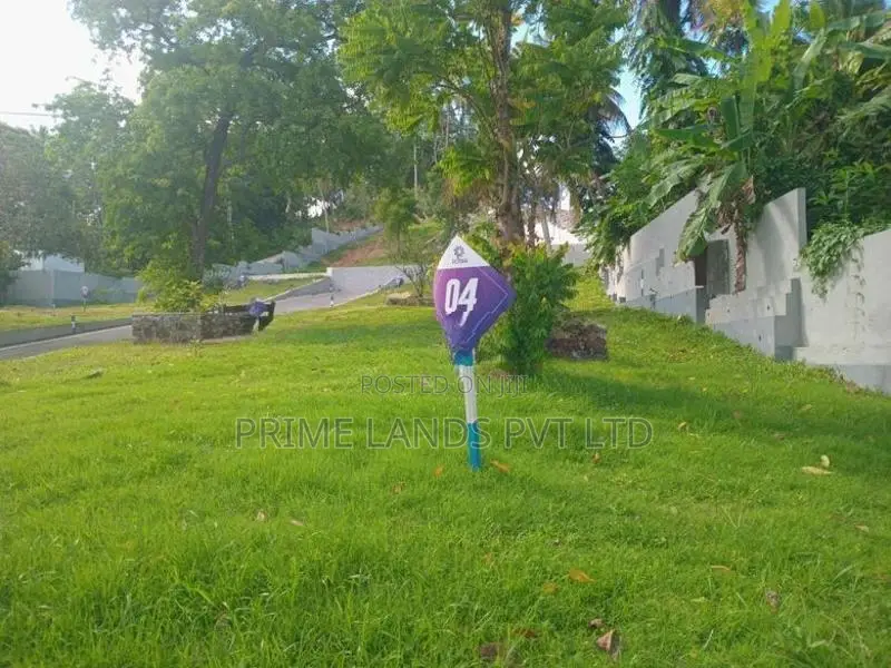 Lands for Sale in Karapitiya