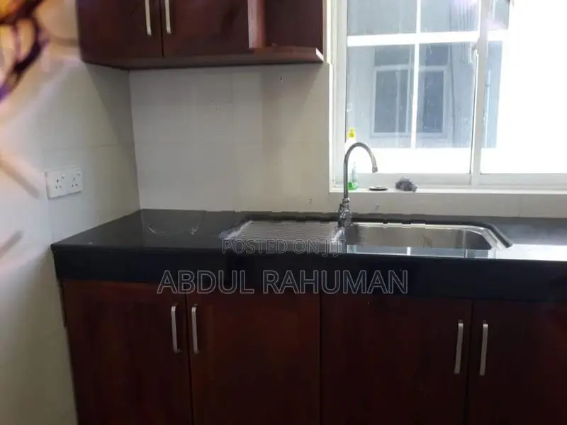 3 Story Katuniyaka Adibalama