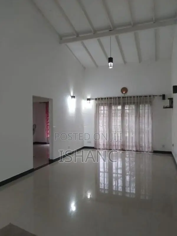 3-Bedroom House for Rent Near Kiribathgoda