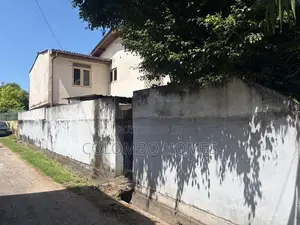 18 Perches Land for Sale with An Old House - Dehiwala