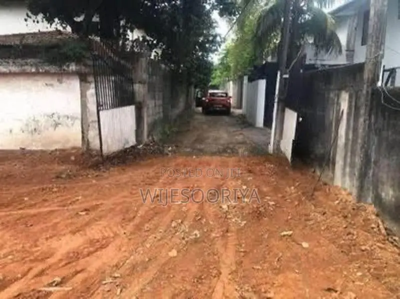 22.12 Perch Prime Residential Land for Sale – Battaramulla
