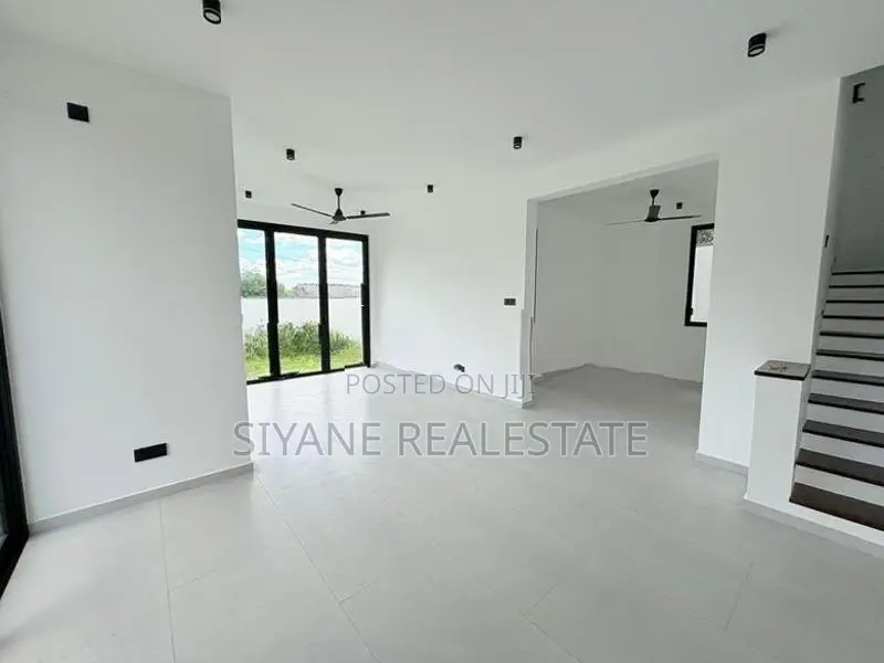 luxury New House For Sale in Thalahena
