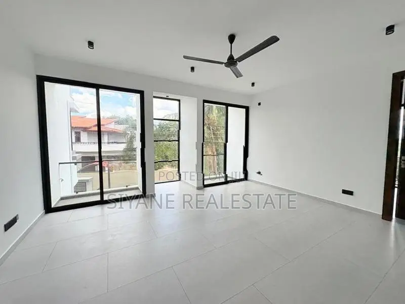 luxury New House For Sale in Thalahena