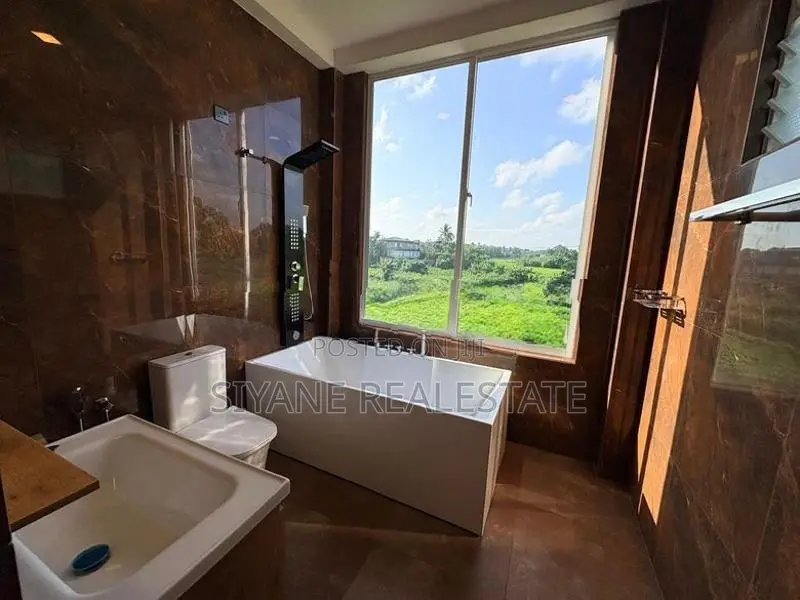 Luxury House for Sale in Boralesgamuwa