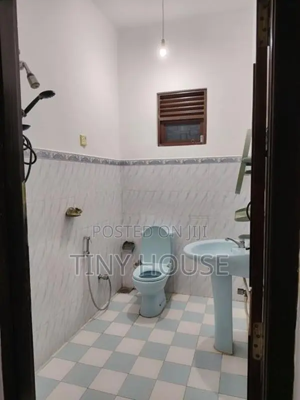 Rooms Near Karapitiya