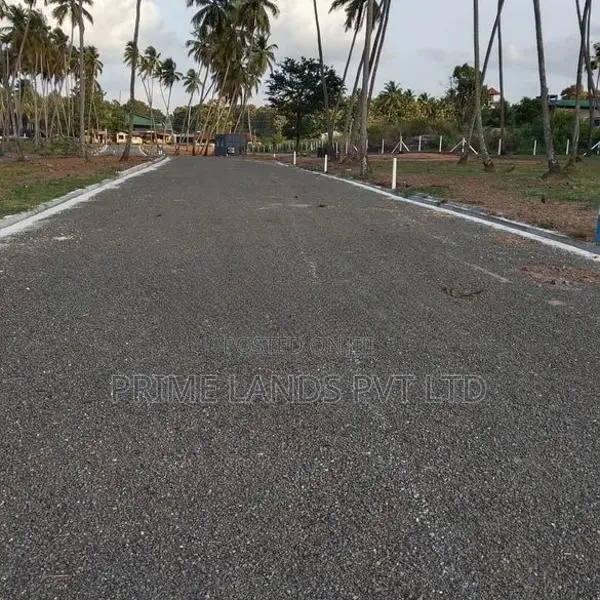 පැල්ලන්දෙණිය හන්දියෙන්ම ඉඩමක්