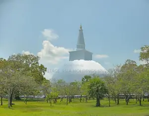අනුරාධපුර පූජා නගරය සමීපයෙන් සින්නක්කර ඉඩමක්