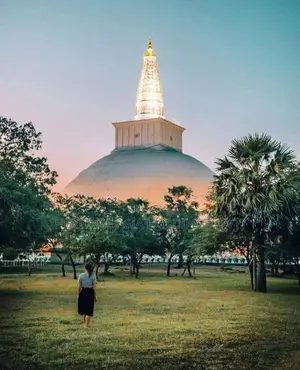 අනුරාධපුර පූජා නගරය සමීපයෙන් පදිංචියට ඉඩමක්
