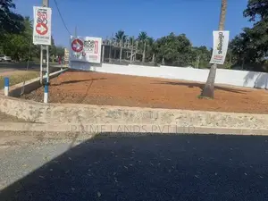 දබුල්ල පාරෙන් ඒරියා එකෙන් ඉඩමක්