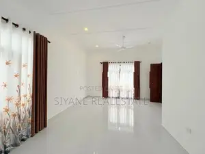 Luxury New House Sale in Thalahena