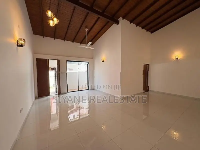 Single House for Sale in Athurugiriya