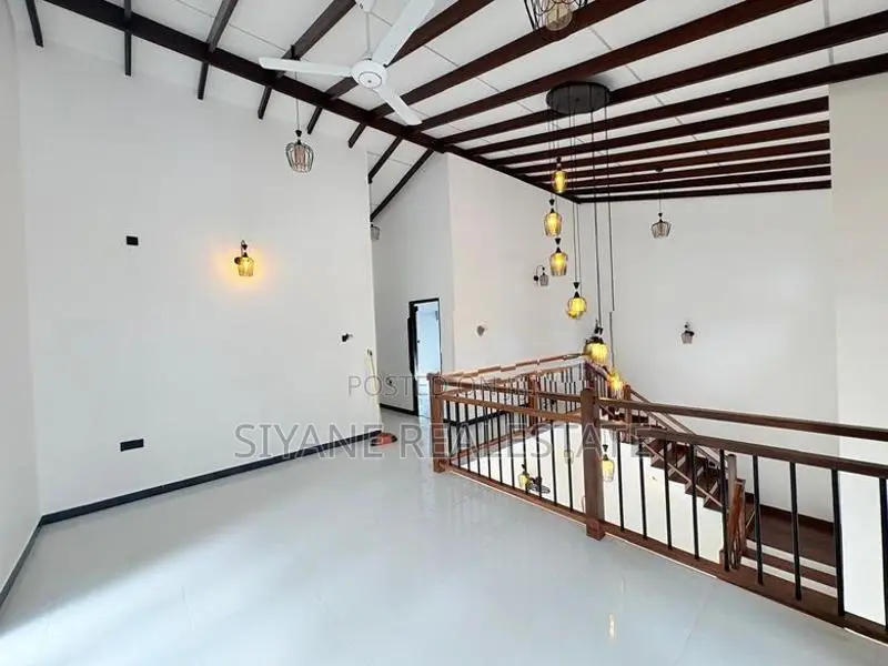 Luxury New House for Sale in Athurugiriya