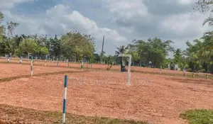 ගම්පහ කච්වේරියට යාබඳව නිරවුල් ඉඩම් විකිණීමට