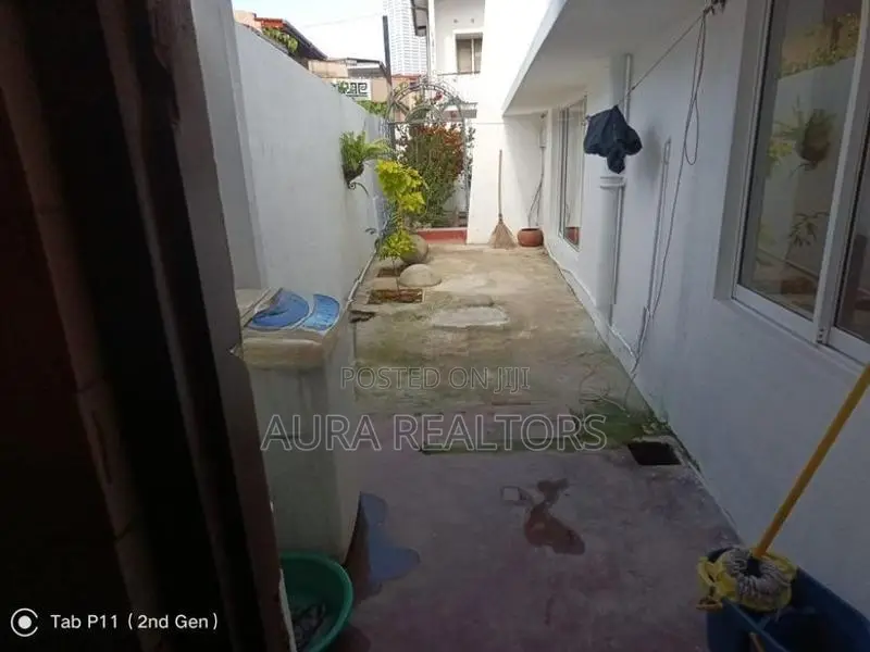 4 Bedrooms House For Sale in Colombo 05 Park Road (P-186)