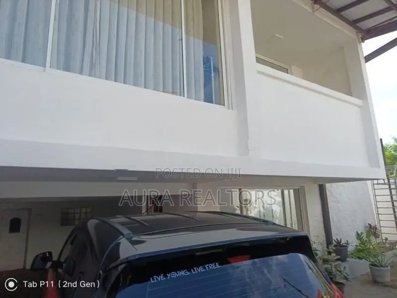 4 Bedrooms House For Sale in Colombo 05 Park Road (P-186)