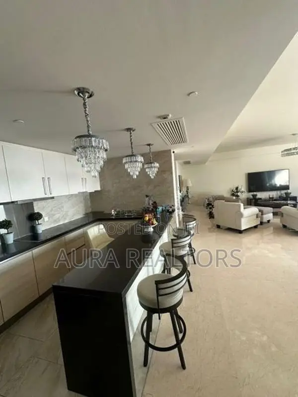 Luxurious 4 Bedrooms Fully Furnished Apartment For sale in Colombo 02