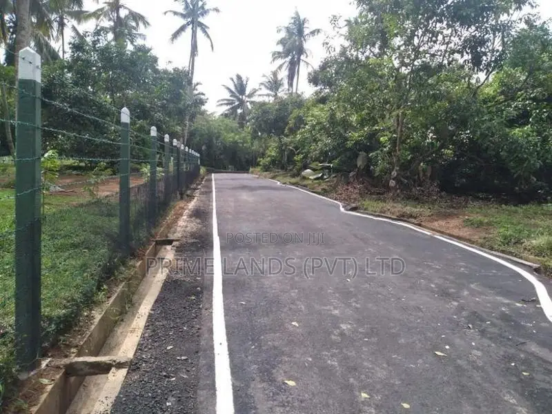 නේවාසික බිම් කොටස් විකිණීම ගොඩගම