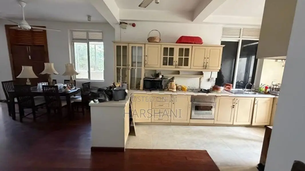 Three Storied House for Sale Close to Thimbirigsyaya Road, Colombo 05