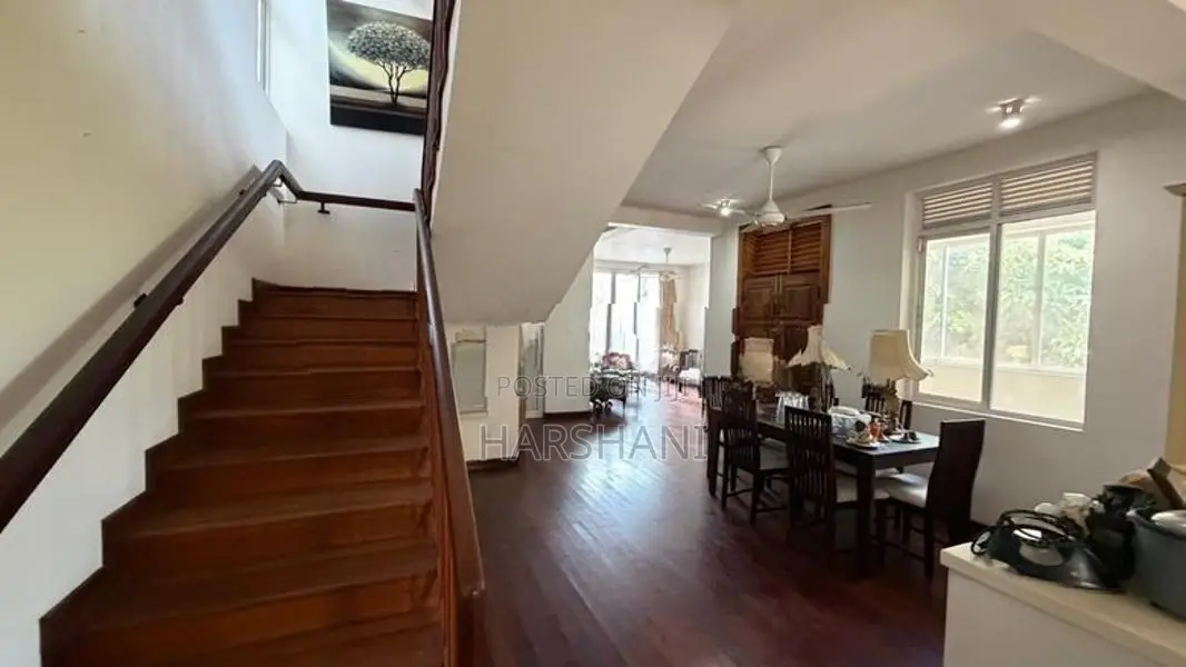 Three Storied House for Sale Close to Thimbirigsyaya Road, Colombo 05