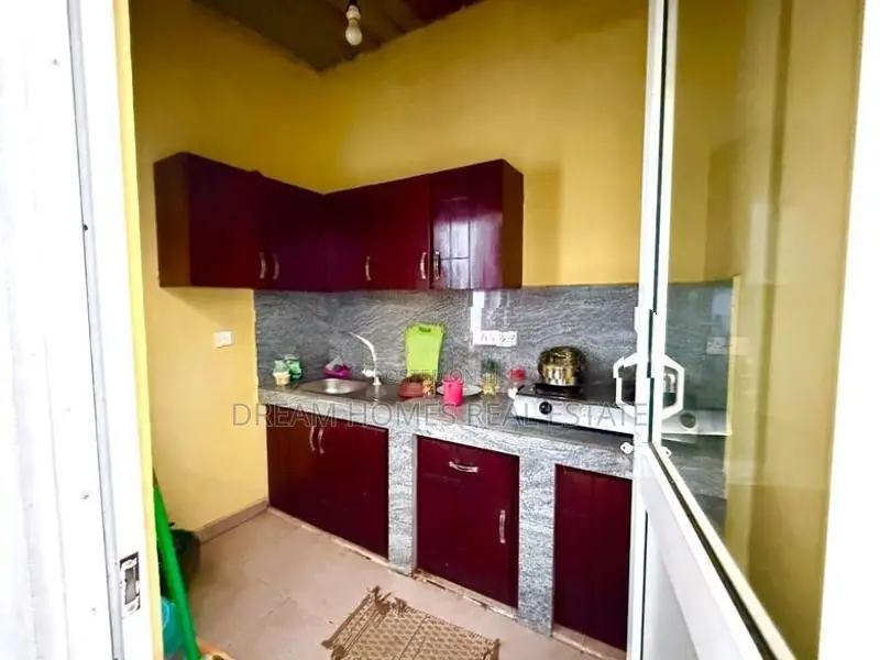 House for Rent in Pelawaththa