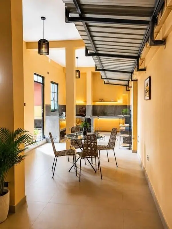 New Fully Furnished Luxury House for Rent – Pellawatte